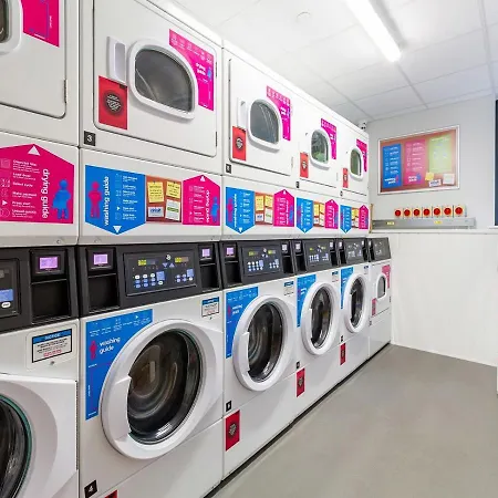 For Students Only - The Refinery In Лідс