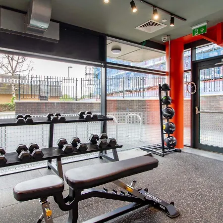 For Students Only - The Refinery In Apartment Leeds (West Yorkshire)