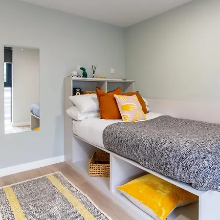 Apartment For Students Only - The Refinery In Leeds (West Yorkshire)
