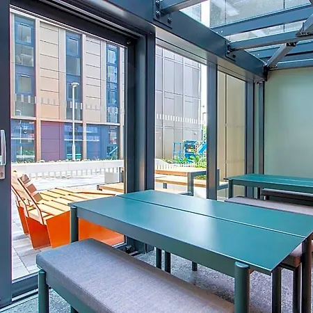 For Students Only - The Refinery In Apartmán *