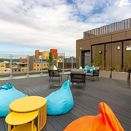 For Students Only - The Refinery In Apartmán *