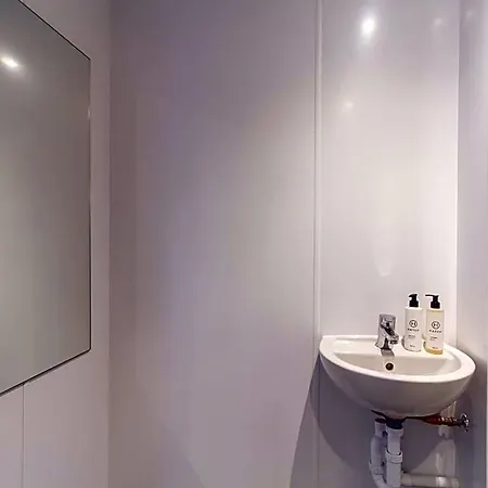 For Students Only - The Refinery In * Leeds (West Yorkshire)